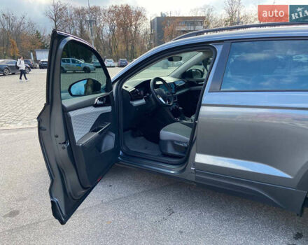 Сірий Фольксваген Таос, об'ємом двигуна 1.5 л та пробігом 1 тис. км за 23000 $, фото 6 на Automoto.ua