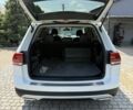 Белый Фольксваген Teramont, объемом двигателя 3.6 л и пробегом 132 тыс. км за 23000 $, фото 4 на Automoto.ua