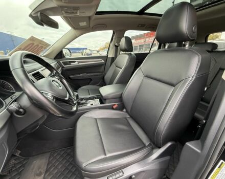 Черный Фольксваген Teramont, объемом двигателя 3.6 л и пробегом 163 тыс. км за 19900 $, фото 20 на Automoto.ua