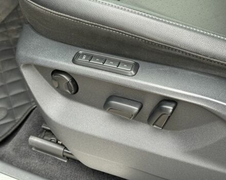 Черный Фольксваген Teramont, объемом двигателя 3.6 л и пробегом 163 тыс. км за 19900 $, фото 18 на Automoto.ua