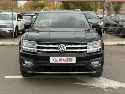 Черный Фольксваген Teramont, объемом двигателя 3.6 л и пробегом 163 тыс. км за 19900 $, фото 1 на Automoto.ua