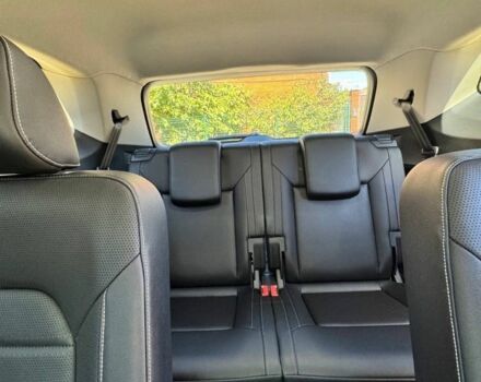 Сірий Фольксваген Teramont, об'ємом двигуна 3.6 л та пробігом 140 тис. км за 33500 $, фото 3 на Automoto.ua