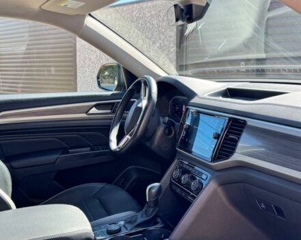 Сірий Фольксваген Teramont, об'ємом двигуна 3.6 л та пробігом 140 тис. км за 33500 $, фото 2 на Automoto.ua