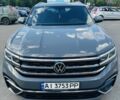 Сірий Фольксваген Teramont, об'ємом двигуна 3.6 л та пробігом 90 тис. км за 31500 $, фото 1 на Automoto.ua