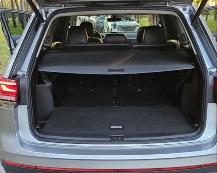 Серый Фольксваген Teramont, объемом двигателя 3.6 л и пробегом 50 тыс. км за 35000 $, фото 9 на Automoto.ua