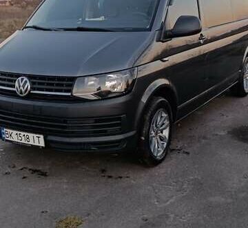 Серый Фольксваген Teramont, объемом двигателя 1.97 л и пробегом 260 тыс. км за 24500 $, фото 1 на Automoto.ua