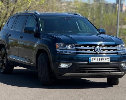 Синий Фольксваген Teramont, объемом двигателя 3.6 л и пробегом 63 тыс. км за 23000 $, фото 2 на Automoto.ua