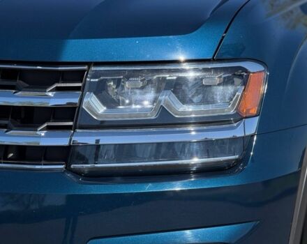 Синій Фольксваген Teramont, об'ємом двигуна 3.6 л та пробігом 63 тис. км за 24000 $, фото 4 на Automoto.ua