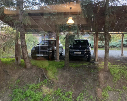 Черный Фольксваген Touareg R, объемом двигателя 3 л и пробегом 205 тыс. км за 26500 $, фото 13 на Automoto.ua