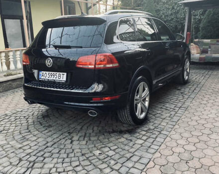 Черный Фольксваген Touareg R, объемом двигателя 3 л и пробегом 205 тыс. км за 26500 $, фото 5 на Automoto.ua
