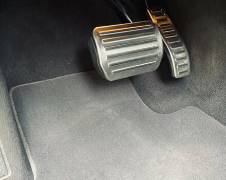 Черный Фольксваген Touareg R, объемом двигателя 3 л и пробегом 205 тыс. км за 26500 $, фото 23 на Automoto.ua