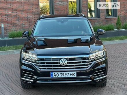 Фольксваген Touareg R 2018 в Ужгороде на Automoto.ua Черный Фольксваген Touareg R, объемом двигателя 3 л и пробегом 205 тыс. км за 47000 $, фото 1 на Automoto.ua