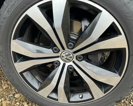 Серый Фольксваген Touareg R, объемом двигателя 3 л и пробегом 109 тыс. км за 43499 $, фото 12 на Automoto.ua