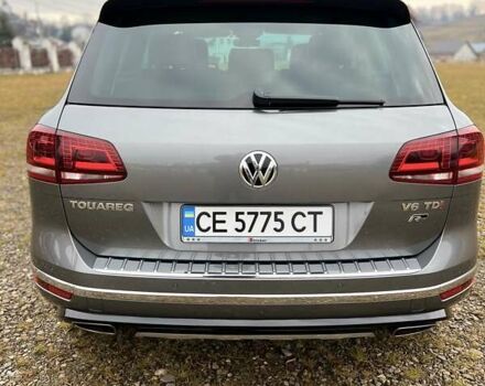 Серый Фольксваген Touareg R, объемом двигателя 3 л и пробегом 109 тыс. км за 43499 $, фото 4 на Automoto.ua