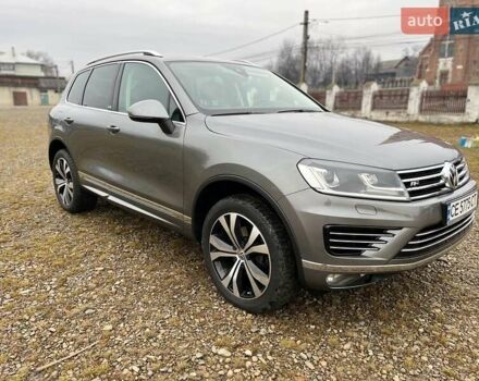 Серый Фольксваген Touareg R, объемом двигателя 3 л и пробегом 109 тыс. км за 43499 $, фото 1 на Automoto.ua