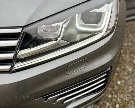 Серый Фольксваген Touareg R, объемом двигателя 3 л и пробегом 109 тыс. км за 43499 $, фото 7 на Automoto.ua
