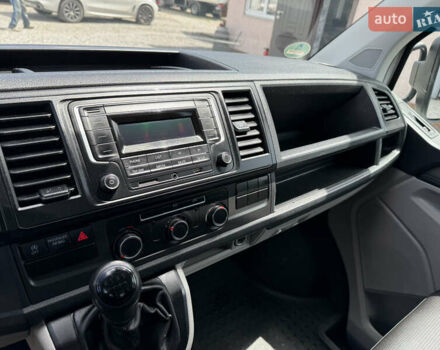 Білий Фольксваген Transporter, об'ємом двигуна 2 л та пробігом 155 тис. км за 19500 $, фото 10 на Automoto.ua