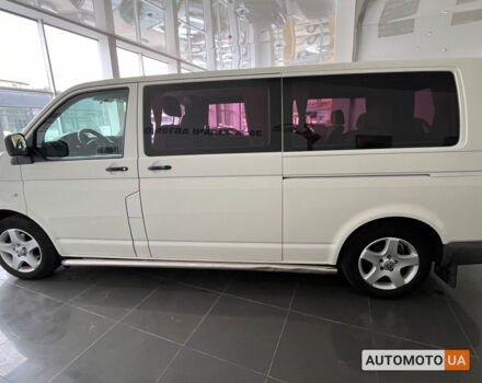 Белый Фольксваген Transporter, объемом двигателя 2.5 л и пробегом 345 тыс. км за 9500 $, фото 3 на Automoto.ua