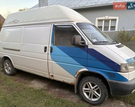 Белый Фольксваген Transporter, объемом двигателя 2.46 л и пробегом 400 тыс. км за 4200 $, фото 1 на Automoto.ua