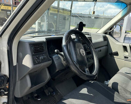 Білий Фольксваген Transporter, об'ємом двигуна 2.5 л та пробігом 410 тис. км за 5000 $, фото 6 на Automoto.ua