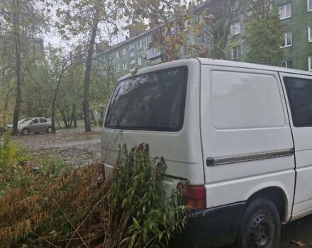Білий Фольксваген Transporter, об'ємом двигуна 2.4 л та пробігом 400 тис. км за 4500 $, фото 5 на Automoto.ua
