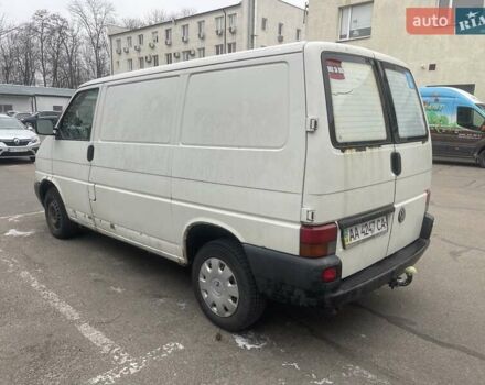Белый Фольксваген Transporter, объемом двигателя 2.46 л и пробегом 370 тыс. км за 4373 $, фото 3 на Automoto.ua