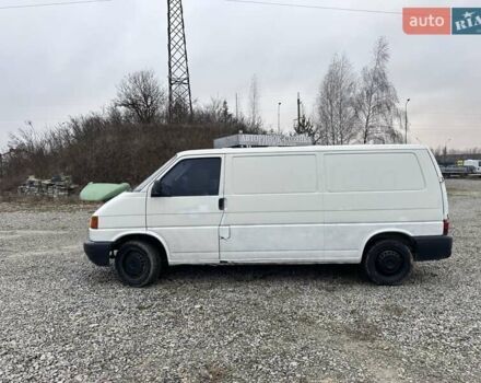 Белый Фольксваген Transporter, объемом двигателя 1.9 л и пробегом 370 тыс. км за 2799 $, фото 1 на Automoto.ua