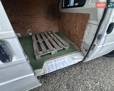 Белый Фольксваген Transporter, объемом двигателя 1.9 л и пробегом 370 тыс. км за 2799 $, фото 14 на Automoto.ua