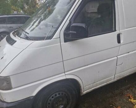 Білий Фольксваген Transporter, об'ємом двигуна 2.4 л та пробігом 400 тис. км за 4500 $, фото 1 на Automoto.ua