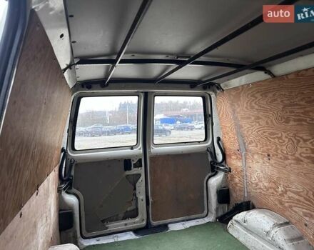 Белый Фольксваген Transporter, объемом двигателя 1.9 л и пробегом 370 тыс. км за 2799 $, фото 12 на Automoto.ua