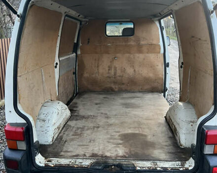 Білий Фольксваген Transporter, об'ємом двигуна 1.9 л та пробігом 570 тис. км за 3600 $, фото 9 на Automoto.ua