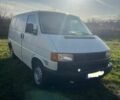 Белый Фольксваген Transporter, объемом двигателя 0 л и пробегом 379 тыс. км за 6900 $, фото 1 на Automoto.ua