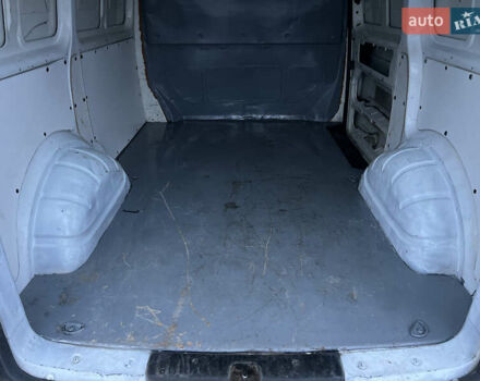 Белый Фольксваген Transporter, объемом двигателя 1.9 л и пробегом 372 тыс. км за 6000 $, фото 24 на Automoto.ua