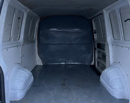 Белый Фольксваген Transporter, объемом двигателя 1.9 л и пробегом 372 тыс. км за 6000 $, фото 23 на Automoto.ua