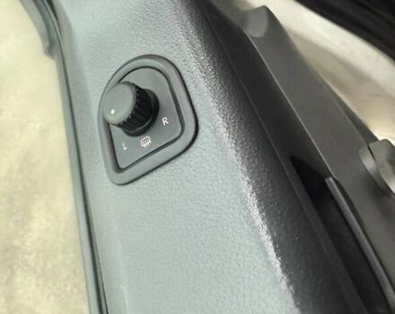 Білий Фольксваген Transporter, об'ємом двигуна 1.9 л та пробігом 295 тис. км за 6499 $, фото 23 на Automoto.ua