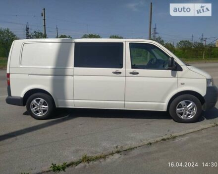 Білий Фольксваген Transporter, об'ємом двигуна 2.5 л та пробігом 217 тис. км за 9200 $, фото 16 на Automoto.ua