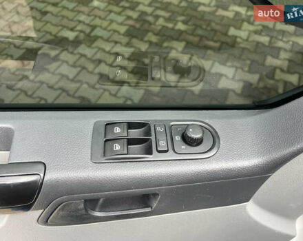 Белый Фольксваген Transporter, объемом двигателя 1.97 л и пробегом 239 тыс. км за 10900 $, фото 12 на Automoto.ua