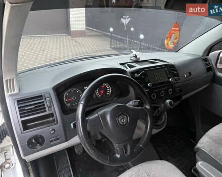 Белый Фольксваген Transporter, объемом двигателя 1.97 л и пробегом 403 тыс. км за 10300 $, фото 9 на Automoto.ua