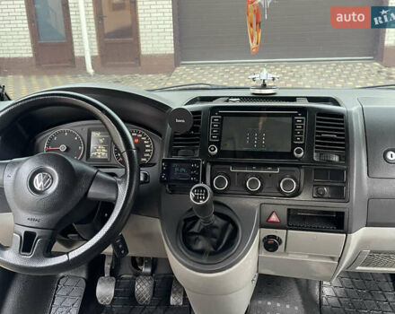 Белый Фольксваген Transporter, объемом двигателя 1.97 л и пробегом 403 тыс. км за 10300 $, фото 12 на Automoto.ua