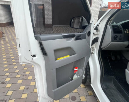 Белый Фольксваген Transporter, объемом двигателя 1.97 л и пробегом 403 тыс. км за 10300 $, фото 7 на Automoto.ua