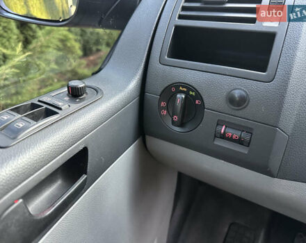 Білий Фольксваген Transporter, об'ємом двигуна 2 л та пробігом 448 тис. км за 15800 $, фото 18 на Automoto.ua