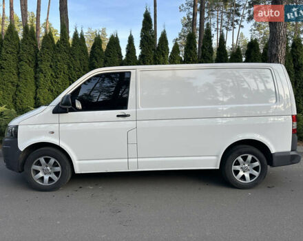 Білий Фольксваген Transporter, об'ємом двигуна 2 л та пробігом 448 тис. км за 15800 $, фото 2 на Automoto.ua