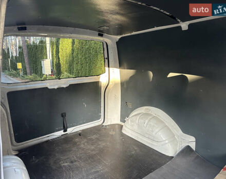 Білий Фольксваген Transporter, об'ємом двигуна 2 л та пробігом 448 тис. км за 15800 $, фото 19 на Automoto.ua