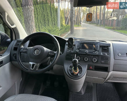 Білий Фольксваген Transporter, об'ємом двигуна 2 л та пробігом 448 тис. км за 15800 $, фото 13 на Automoto.ua