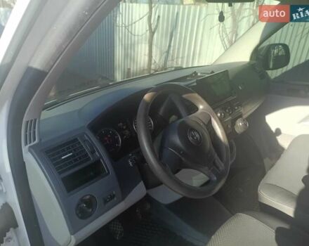 Белый Фольксваген Transporter, объемом двигателя 1.97 л и пробегом 345 тыс. км за 12950 $, фото 2 на Automoto.ua