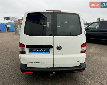 Белый Фольксваген Transporter, объемом двигателя 1.97 л и пробегом 648 тыс. км за 7500 $, фото 4 на Automoto.ua