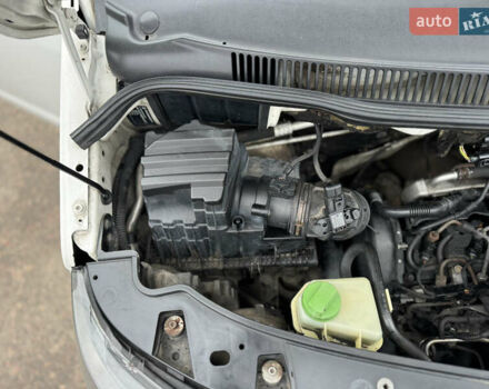 Белый Фольксваген Transporter, объемом двигателя 1.97 л и пробегом 648 тыс. км за 7500 $, фото 41 на Automoto.ua