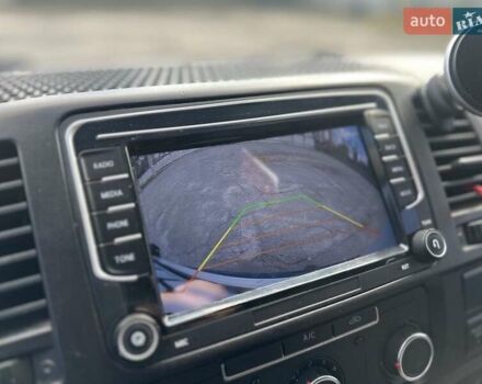 Белый Фольксваген Transporter, объемом двигателя 2 л и пробегом 466 тыс. км за 10000 $, фото 6 на Automoto.ua