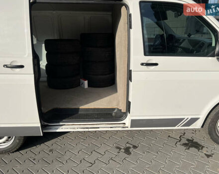 Белый Фольксваген Transporter, объемом двигателя 1.97 л и пробегом 384 тыс. км за 19999 $, фото 5 на Automoto.ua