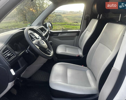 Белый Фольксваген Transporter, объемом двигателя 2 л и пробегом 264 тыс. км за 16500 $, фото 22 на Automoto.ua